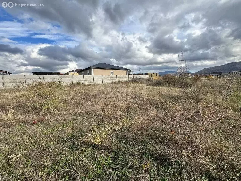 Участок в Добровское сельское поселение, село Заречное, улица имени ... - Фото 1