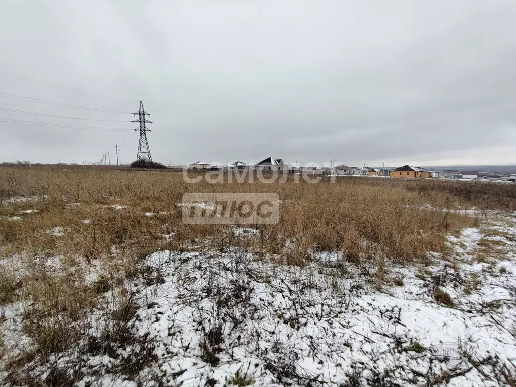 Участок в Белгородская область, Старооскольский городской округ, с. ... - Фото 1