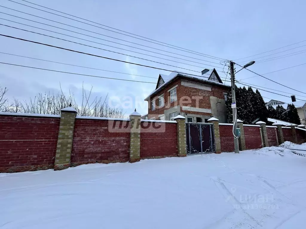 Дом в Тамбовская область, Тамбов Лазурная ул., 4 (276 м) - Фото 0