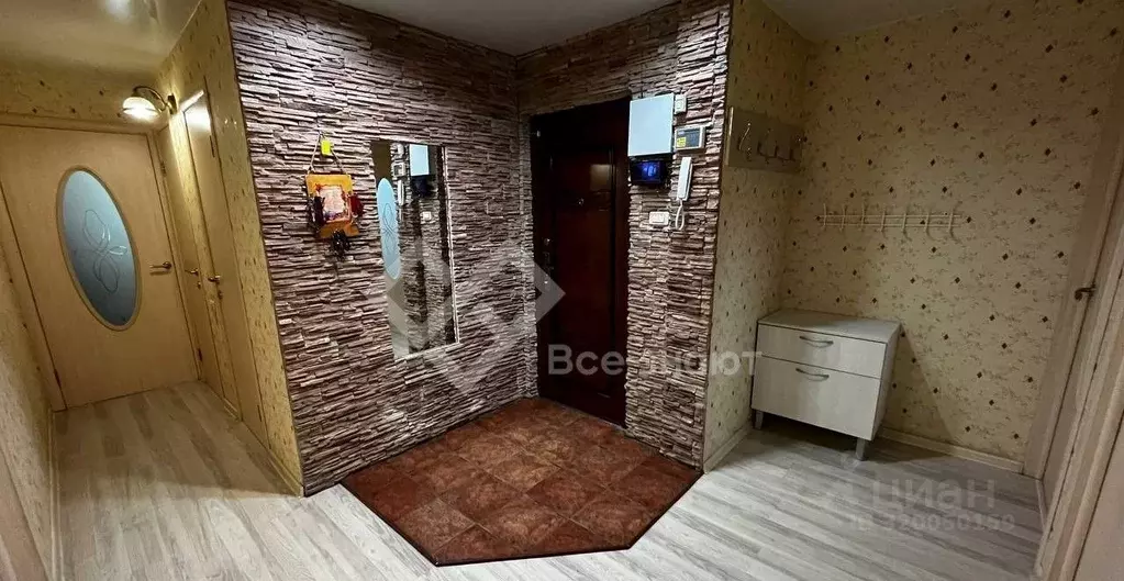 4-к кв. Челябинская область, Челябинск ул. 3-я Арзамасская, 25 (76.3 ... - Фото 1