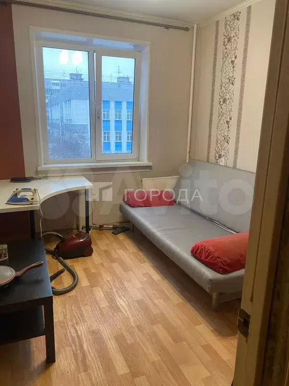 Комната 9,8 м в 3-к., 5/10 эт. - Фото 0