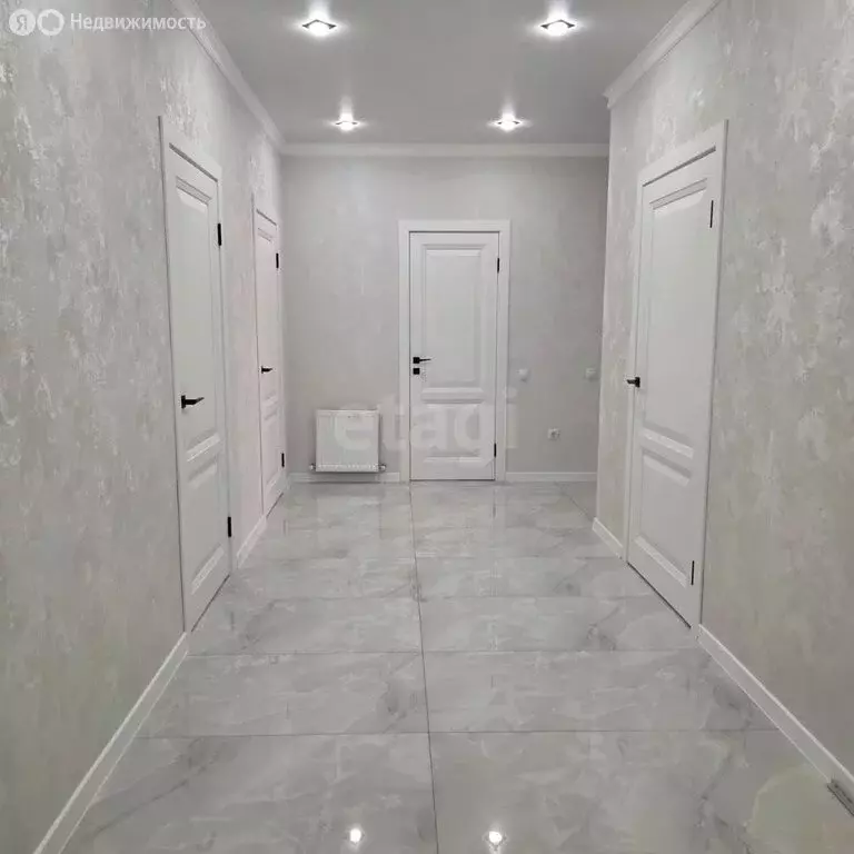 3-комнатная квартира: Владикавказ, улица Хадарцева, 41к1 (108 м) - Фото 1