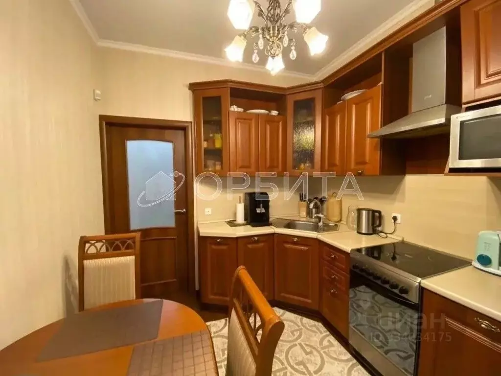 2-к кв. Тюменская область, Тюмень ул. Евгения Богдановича, 10 (45.6 м) - Фото 2