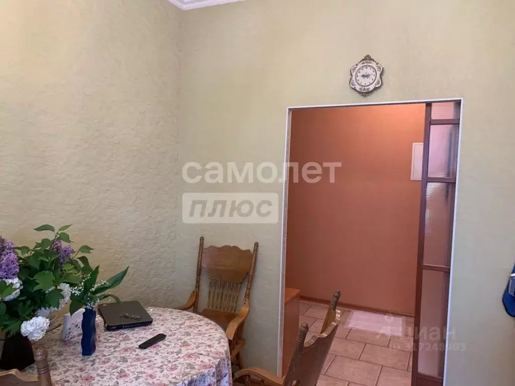 3-к кв. Омская область, Омск Октябрьская ул., 206 (105.0 м) - Фото 0