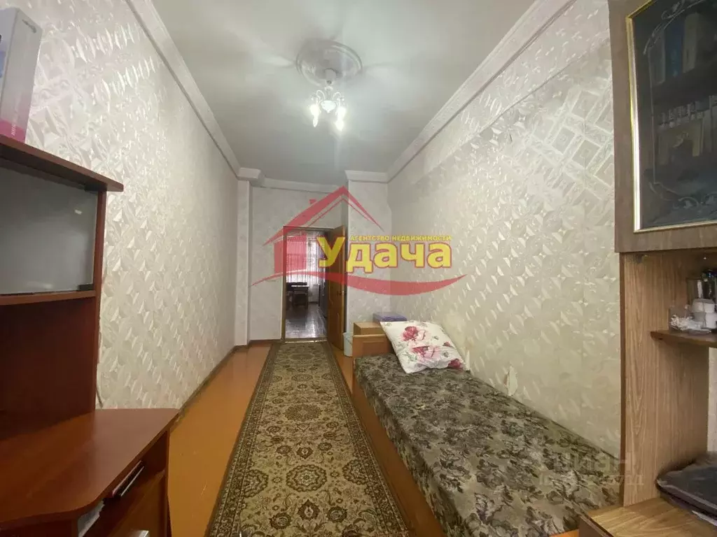 3-к кв. Оренбургская область, Орск просп. Мира, 15 (84.6 м) - Фото 0