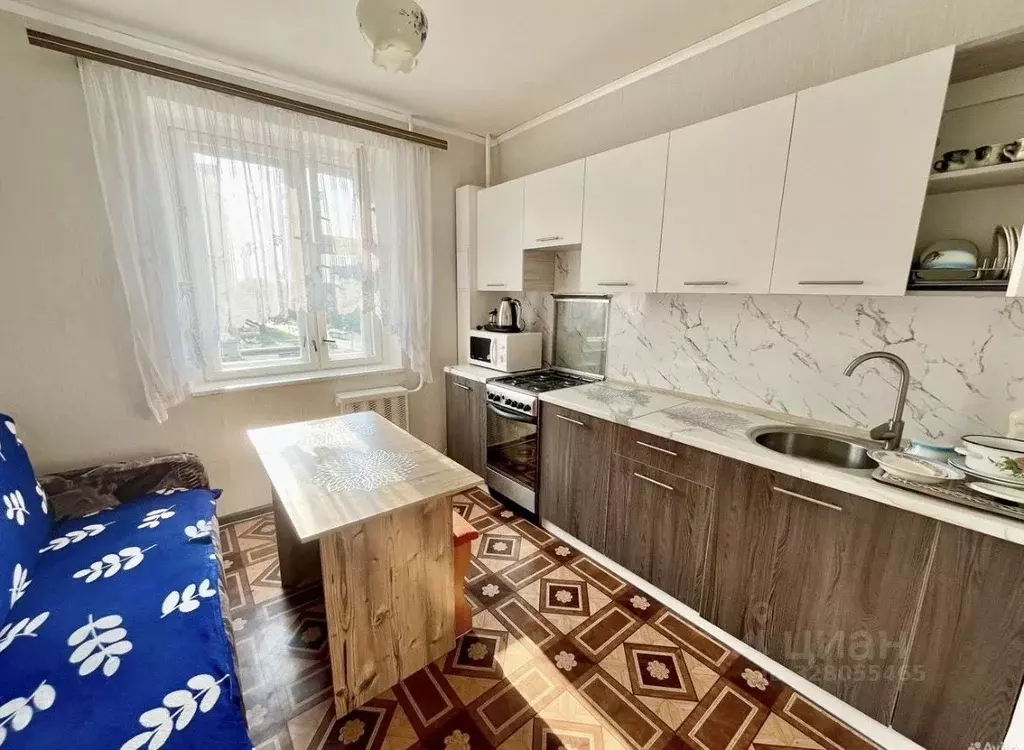 2-к кв. Вологодская область, Череповец ул. Краснодонцев, 98 (50.1 м) - Фото 2