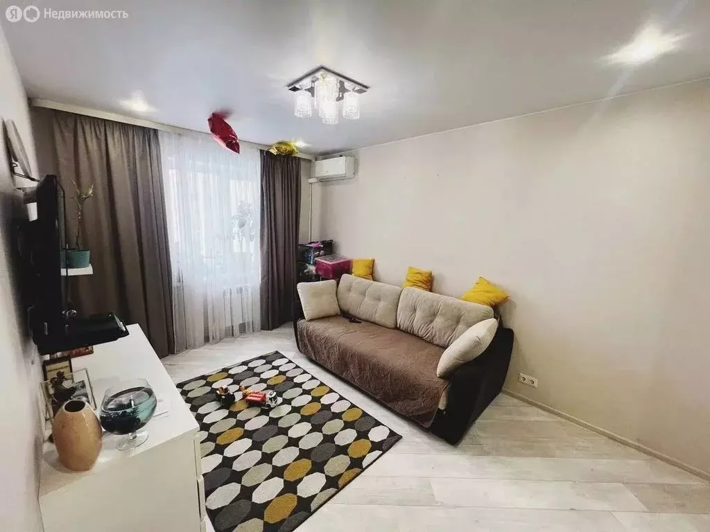 2-комнатная квартира: Александров, улица Жулёва, 1к1 (50 м) - Фото 2