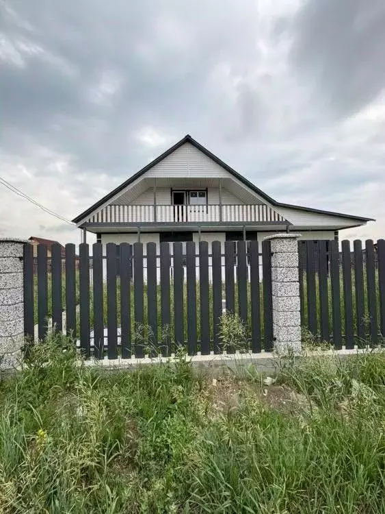 Дом в Иркутская область, Иркутский муниципальный округ, с. Хомутово ... - Фото 1