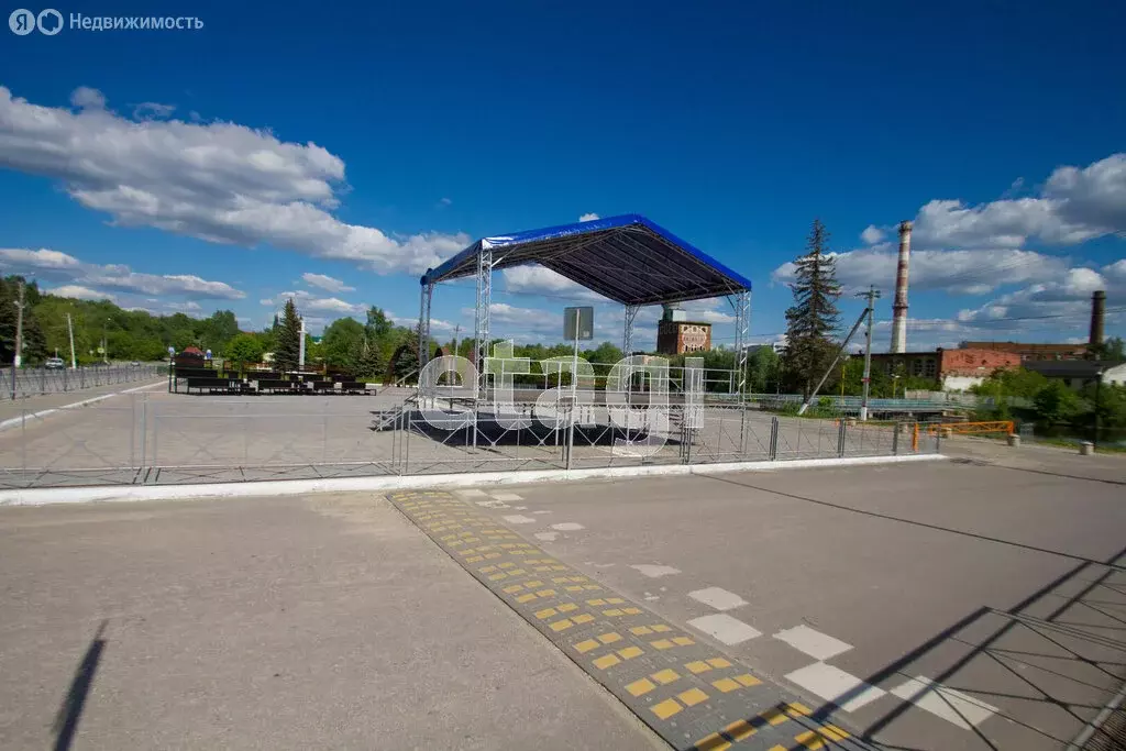 Торговая площадь (92 м) - Фото 1