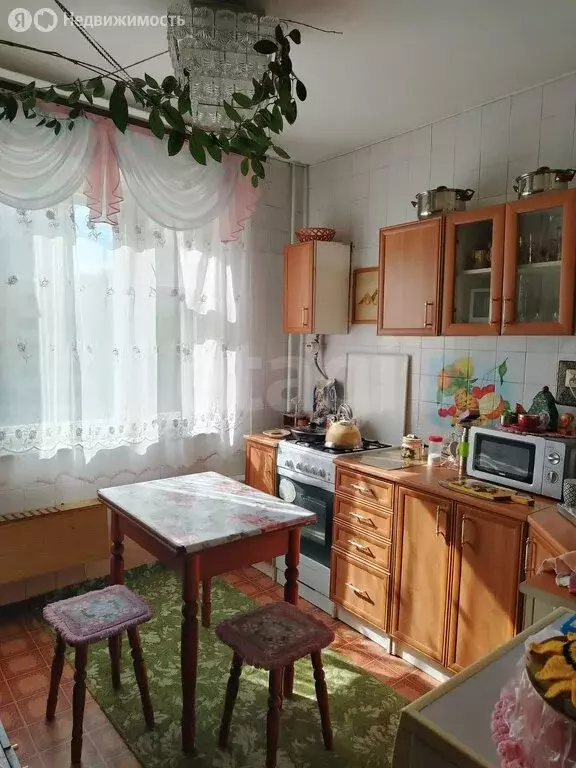 3-комнатная квартира: Саранск, улица Миронова, 1 (66 м) - Фото 1