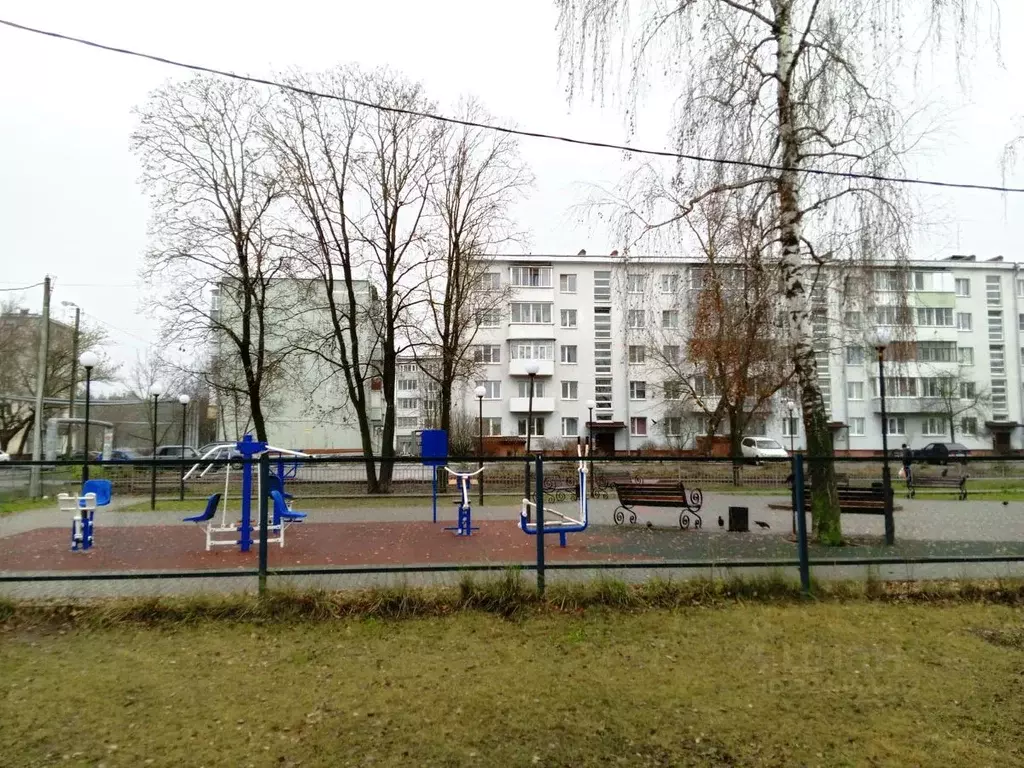 2-к кв. Калужская область, Козельск ул. Достоевского, 2 (49.5 м) - Фото 1