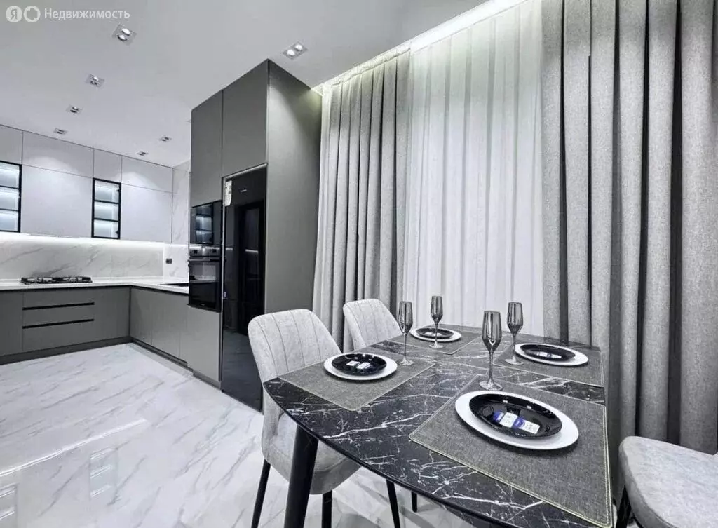 2-комнатная квартира: Сочи, Виноградная улица, 4 (85 м) - Фото 0