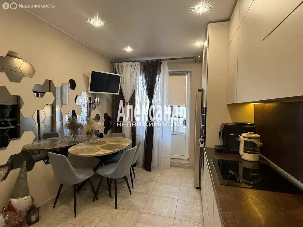 2-комнатная квартира: Бугры, Английская улица, 6 (57.7 м) - Фото 2