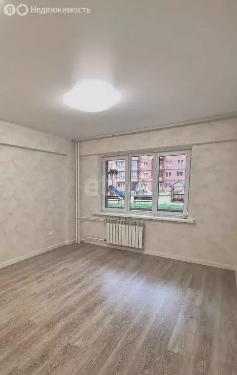 1-комнатная квартира: Иркутск, Братская улица, 7/12 (37 м) - Фото 1