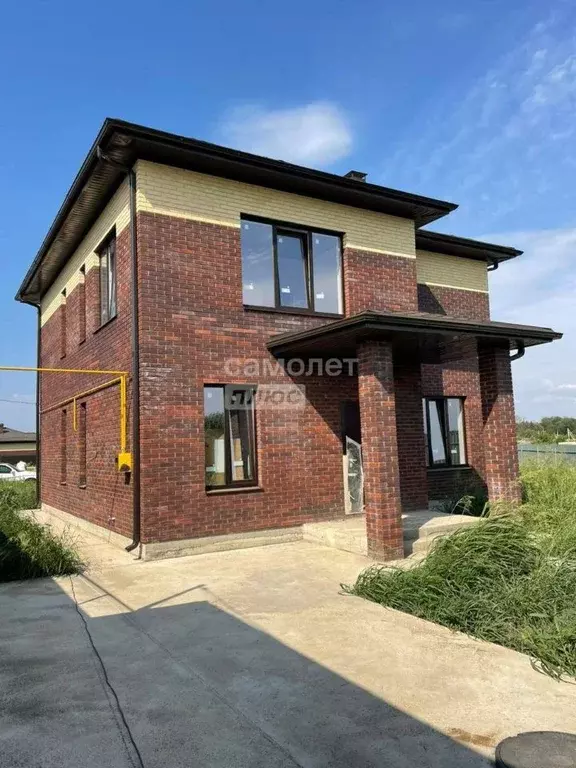 Дом в Краснодарский край, Динской район, с. Красносельское, Молодежный ... - Фото 1