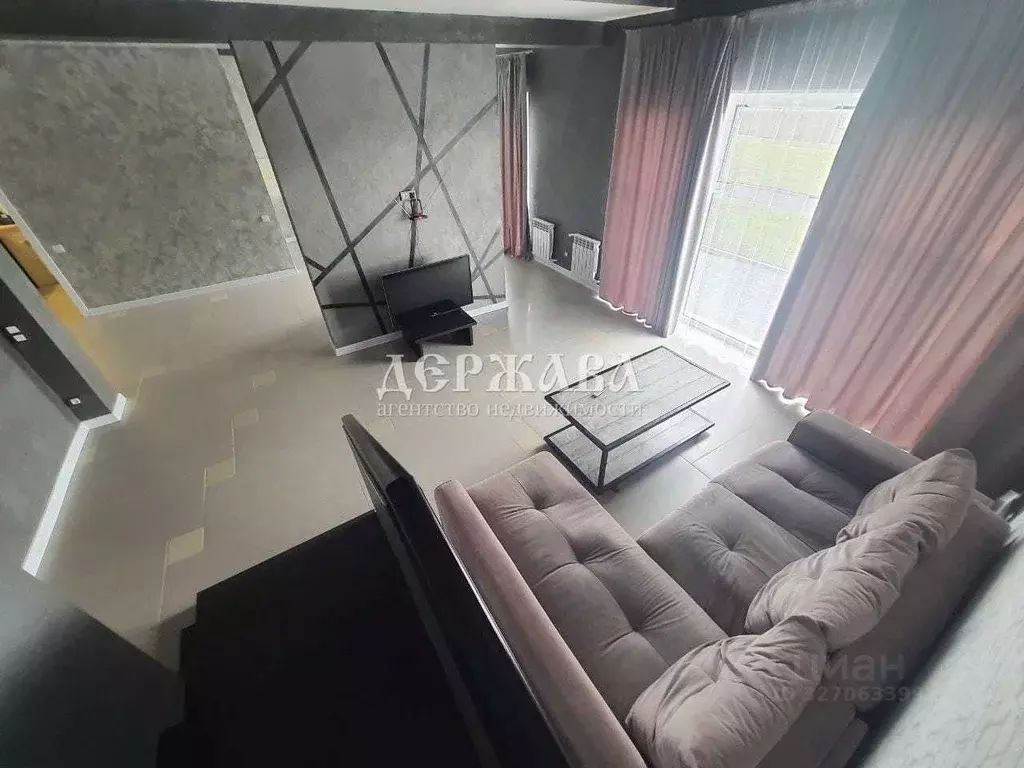 Коттедж в Белгородская область, Старый Оскол Центральная ул. (198 м) - Фото 2