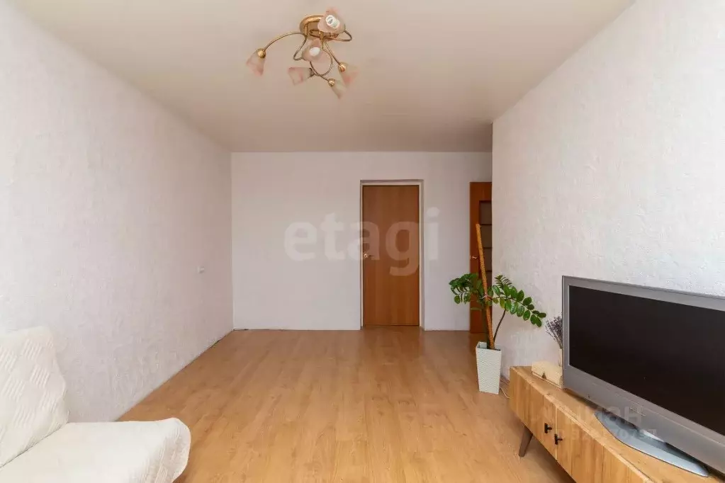 3-к кв. Тюменская область, Тюмень Тарманы мкр, ул. Малышева, 22 (59.4 ... - Фото 1