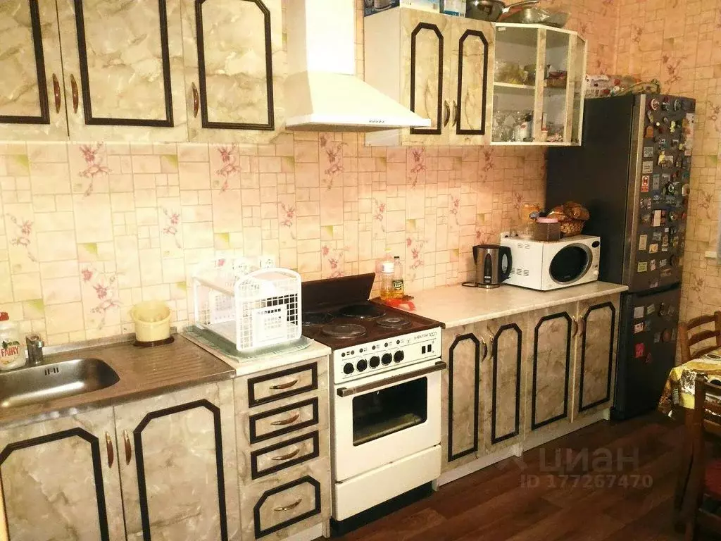 3-к кв. Калужская область, Калуга ул. Фомушина, 8 (75.0 м) - Фото 1