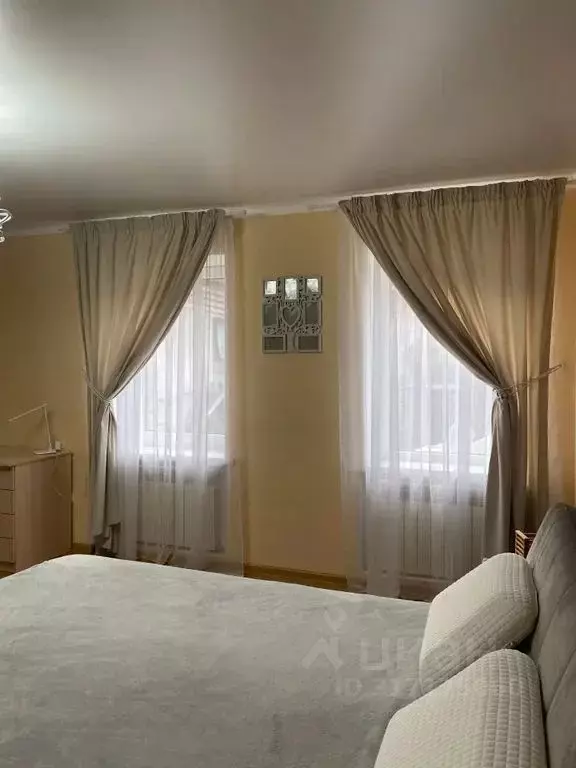 2-к кв. Ставропольский край, Ессентуки ул. Ленина, 25А (70.0 м) - Фото 0