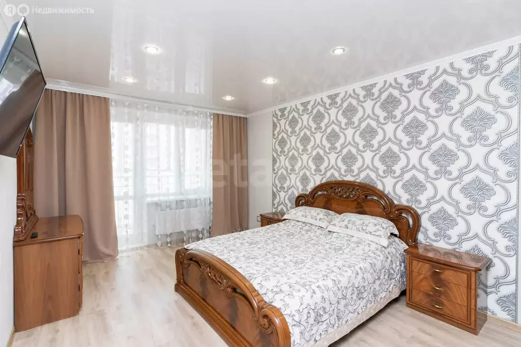 1-комнатная квартира: Тюмень, улица Федюнинского, 60к2 (46.5 м) - Фото 0