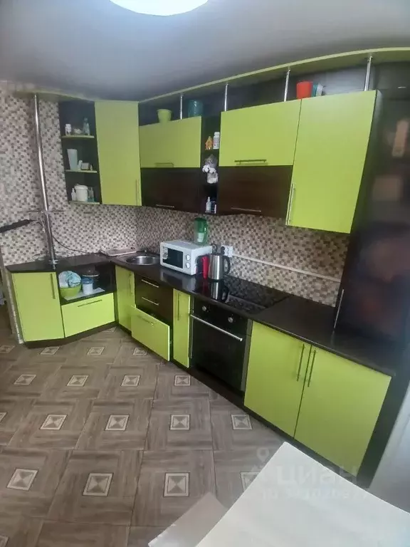 3-к кв. Алтайский край, Барнаул Взлетная ул., 58 (80.2 м) - Фото 1