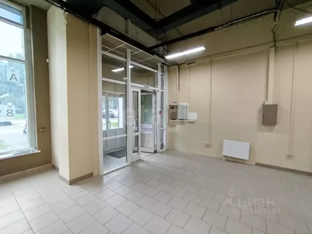 Помещение свободного назначения в Свердловская область, Екатеринбург ... - Фото 1