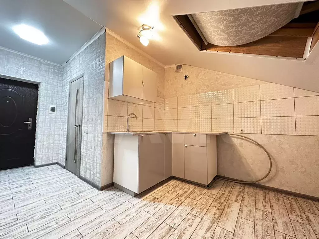 1-к. квартира, 28 м, 6/6 эт. - Фото 1