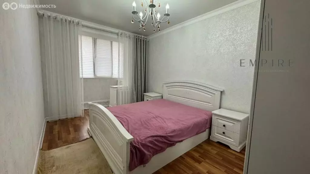 3-комнатная квартира: Грозный, улица А.А. Айдамирова, 141к6 (70 м) - Фото 0