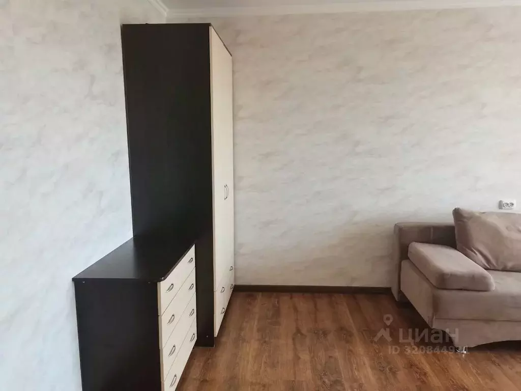 1-к кв. Ростовская область, Аксай ул. Коминтерна, 143 (37.0 м) - Фото 0