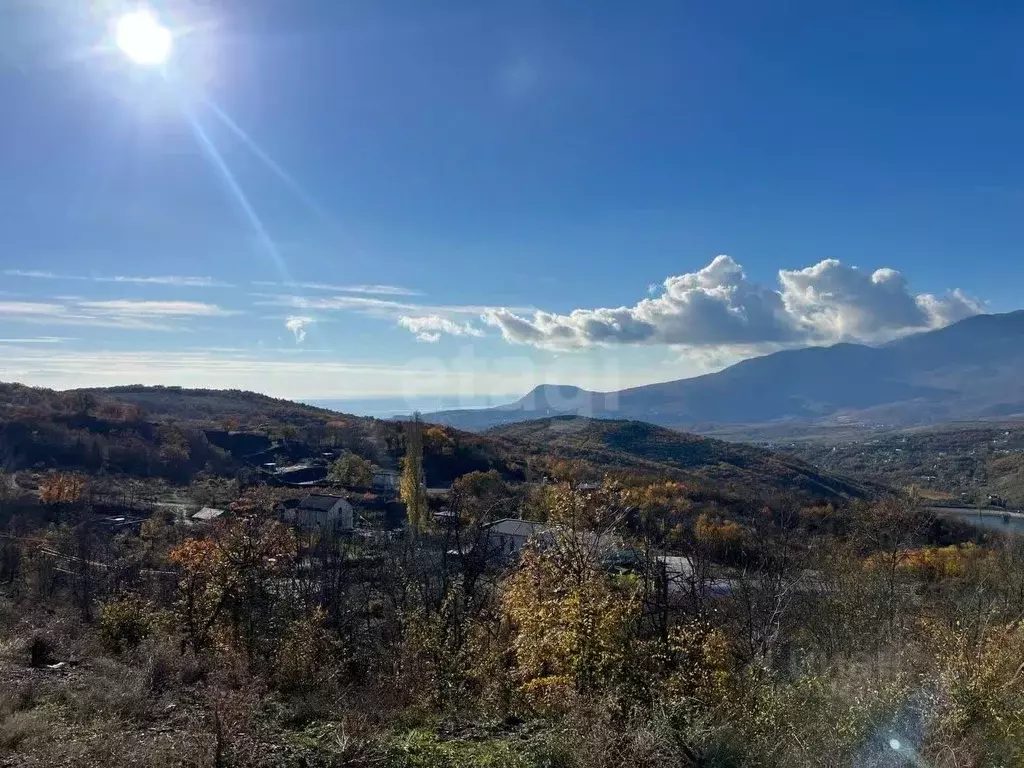 Участок в Крым, Алушта муниципальный округ, с. Лучистое  (11.0 сот.) - Фото 1