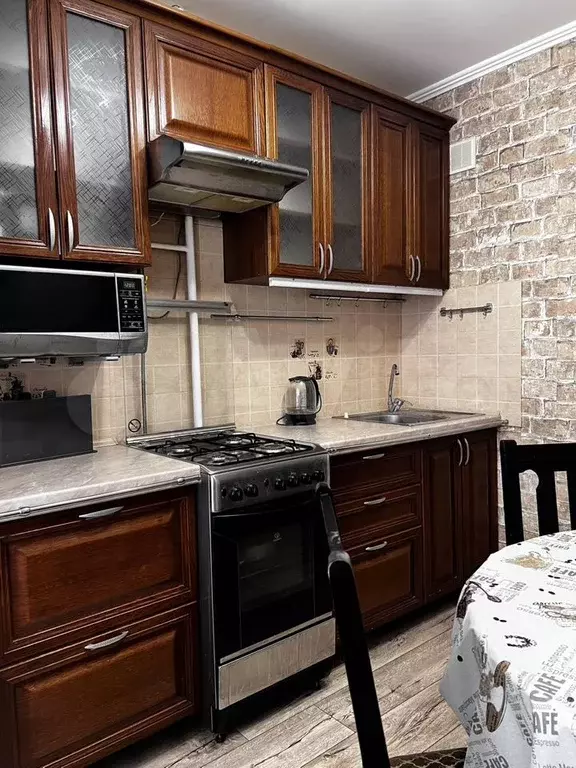 2-к. квартира, 56 м, 4/10 эт. - Фото 1