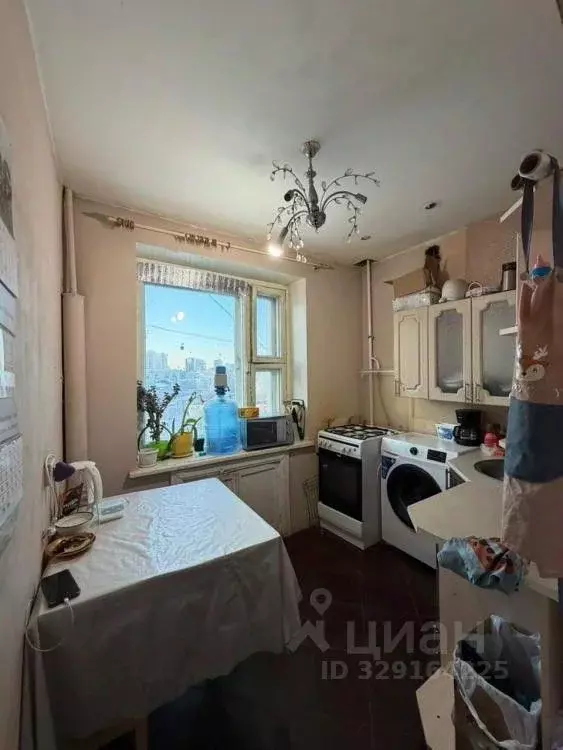 3-к кв. Саха (Якутия), Якутск ул. Пояркова, 8 (62.5 м) - Фото 1