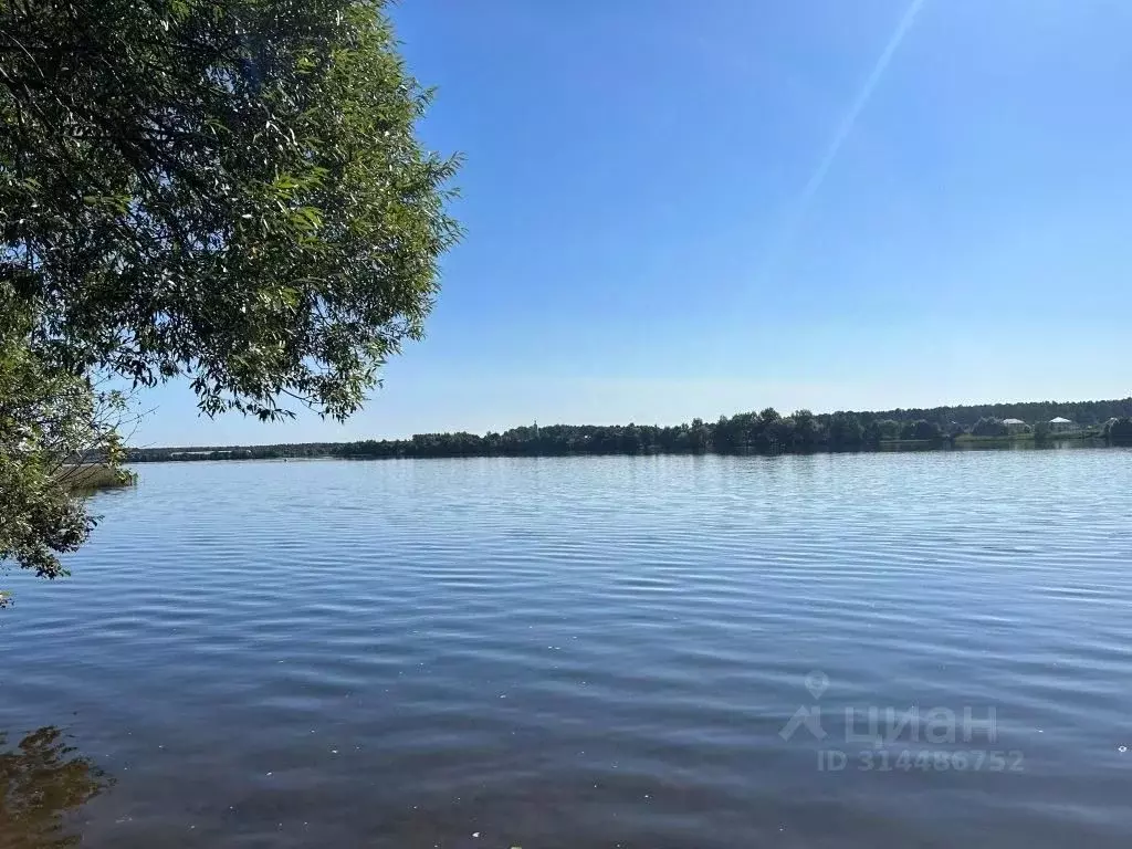 Участок в Тверская область, Кимрский муниципальный округ, д. Крева  ... - Фото 1