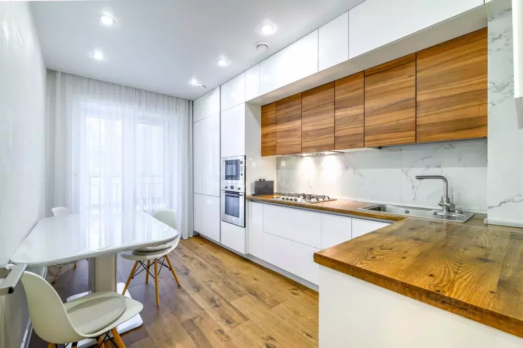 2-к кв. Татарстан, Казань ул. Николая Ершова, 62Вк1 (50.1 м) - Фото 1