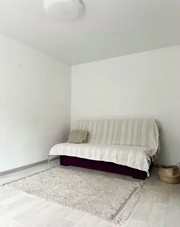 1-к кв. Свердловская область, Екатеринбург Комсомольский жилрайон, ул. ... - Фото 1