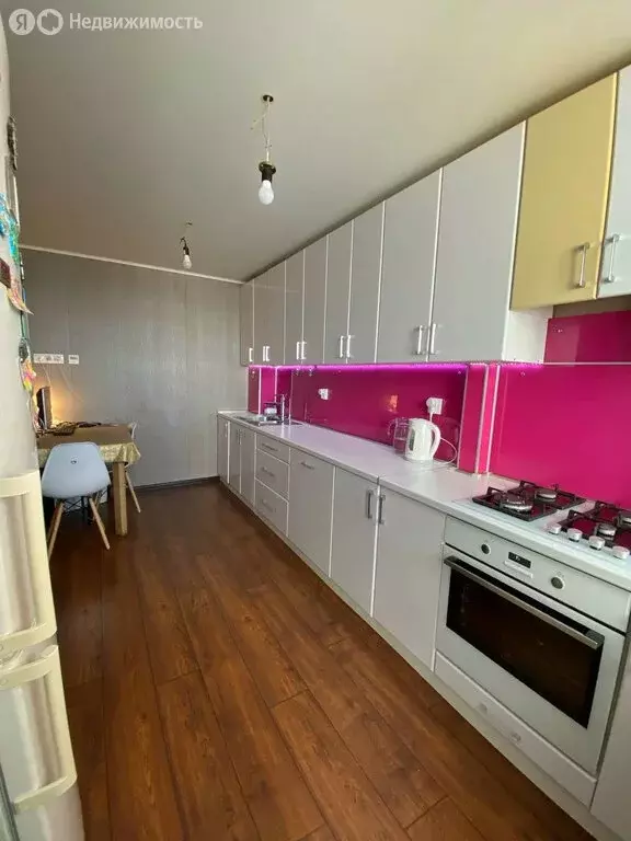 3-комнатная квартира: Уфа, улица Менделеева, 217 (75 м) - Фото 0
