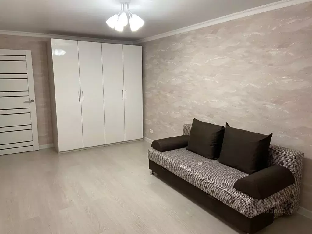 2-к кв. Пензенская область, Пенза ул. Суворова, 176 (45.0 м) - Фото 1