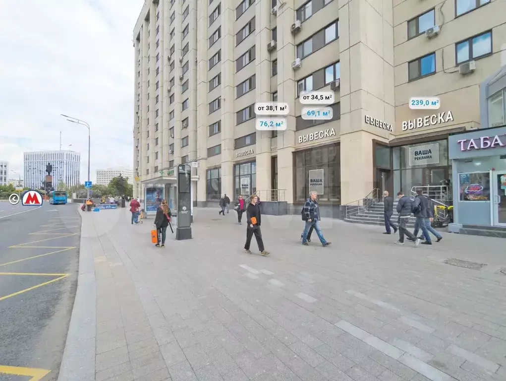 Аренда 76,2 м у м. Октябрьская, трафик - Фото 1