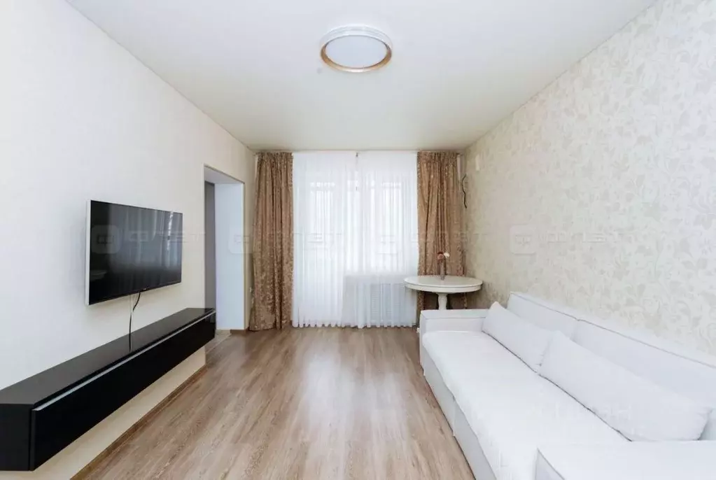 2-к кв. Татарстан, Казань ул. Гарифа Ахунова, 14 (67.0 м) - Фото 0