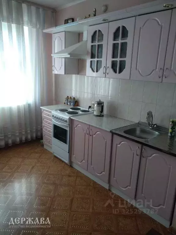 3-к кв. Белгородская область, Старый Оскол Северный мкр, 29 (63.0 м) - Фото 1