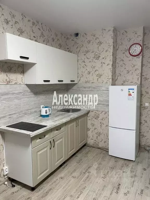 Студия Ленинградская область, Мурино Всеволожский район, просп. ... - Фото 1