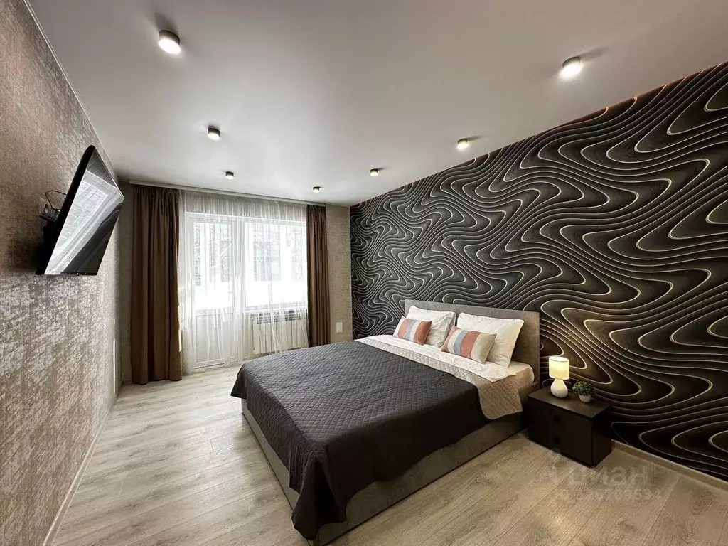 2-к кв. Крым, Симферополь ул. Имени Мате Залки, 27 (55.0 м) - Фото 1