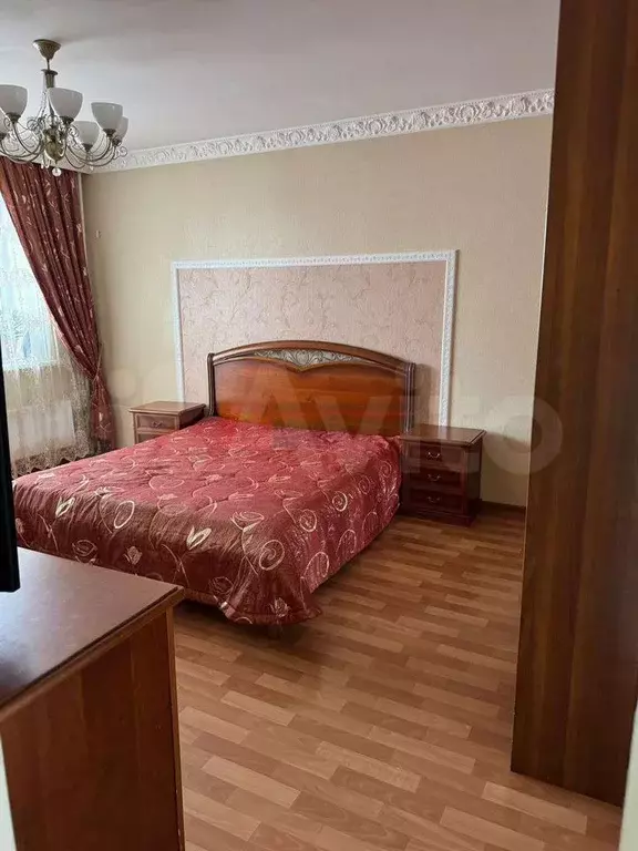 3-к. квартира, 95 м, 5/10 эт. - Фото 0