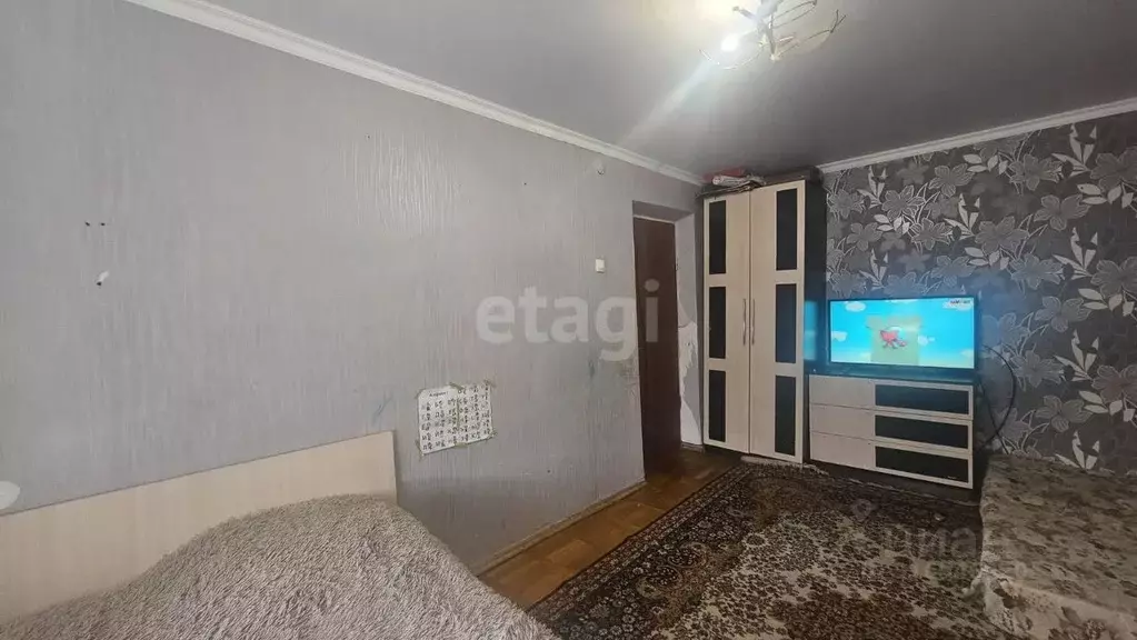 1-к кв. Карачаево-Черкесия, Черкесск просп. Ленина, 52 (27.8 м) - Фото 0
