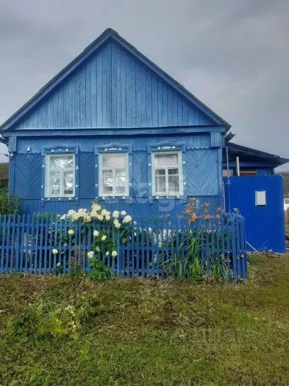 Дом в Курская область, Курский район, Брежневский сельсовет, с. ... - Фото 1