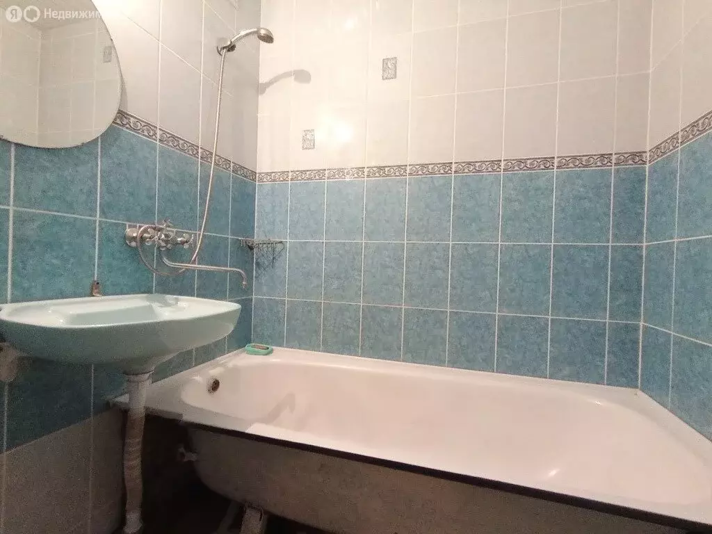 1-комнатная квартира: посёлок Искра Октября, Молодёжная улица, 6 (33 ... - Фото 1