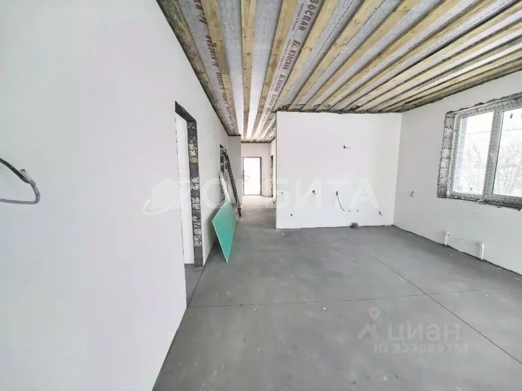 Дом в Тюменская область, Тюменский муниципальный округ, Винзили рп  ... - Фото 1