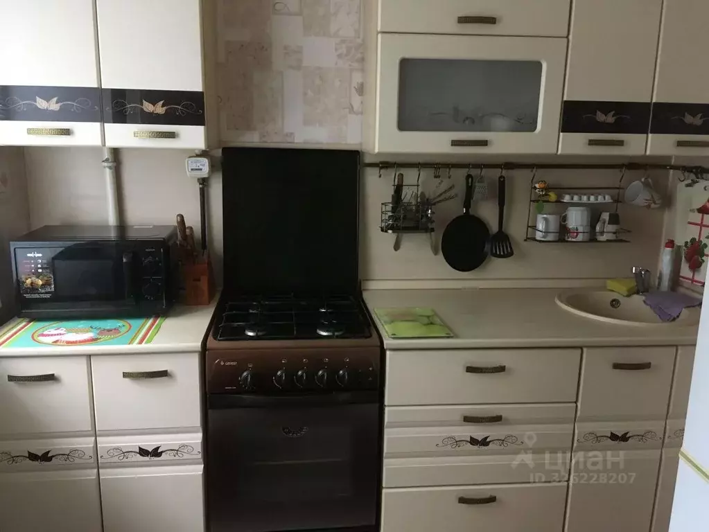 3-к кв. Омская область, Омск просп. Мира, 43 (54.0 м) - Фото 1