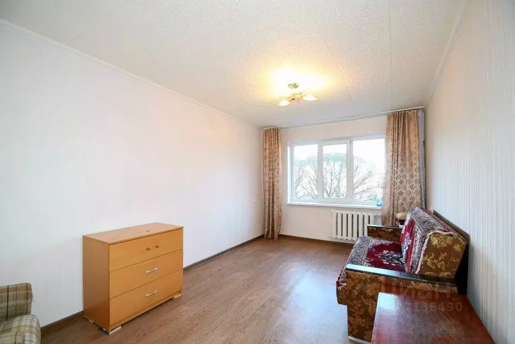 1-к кв. Омская область, Омск просп. Космический, 105 (29.7 м) - Фото 2