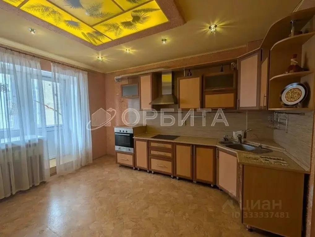 2-к кв. Тюменская область, Тюмень Сургутская ул., 11к4 (77.1 м) - Фото 2
